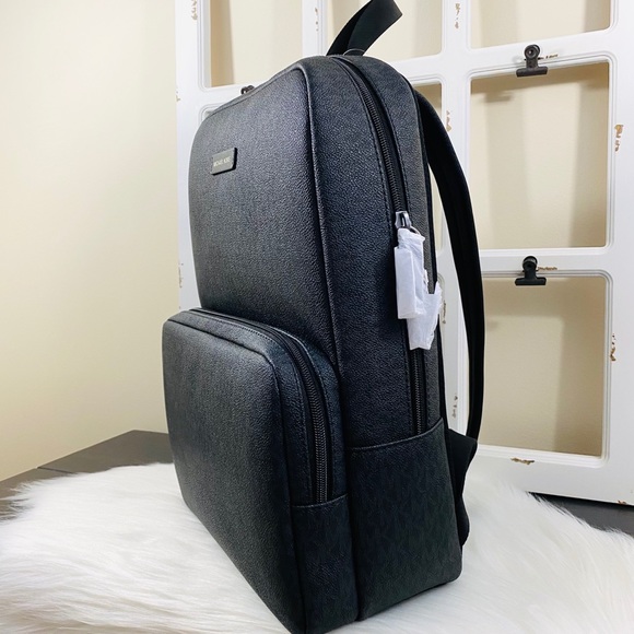 Michael Kors Jet Set Men’s Backpacks & Wallet Set - Picture 4 of 15